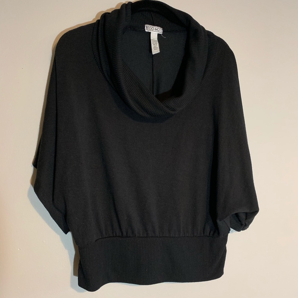 Wide neck short sleeve sweater